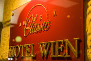 Austria Classic Hotel Wien bei Nacht